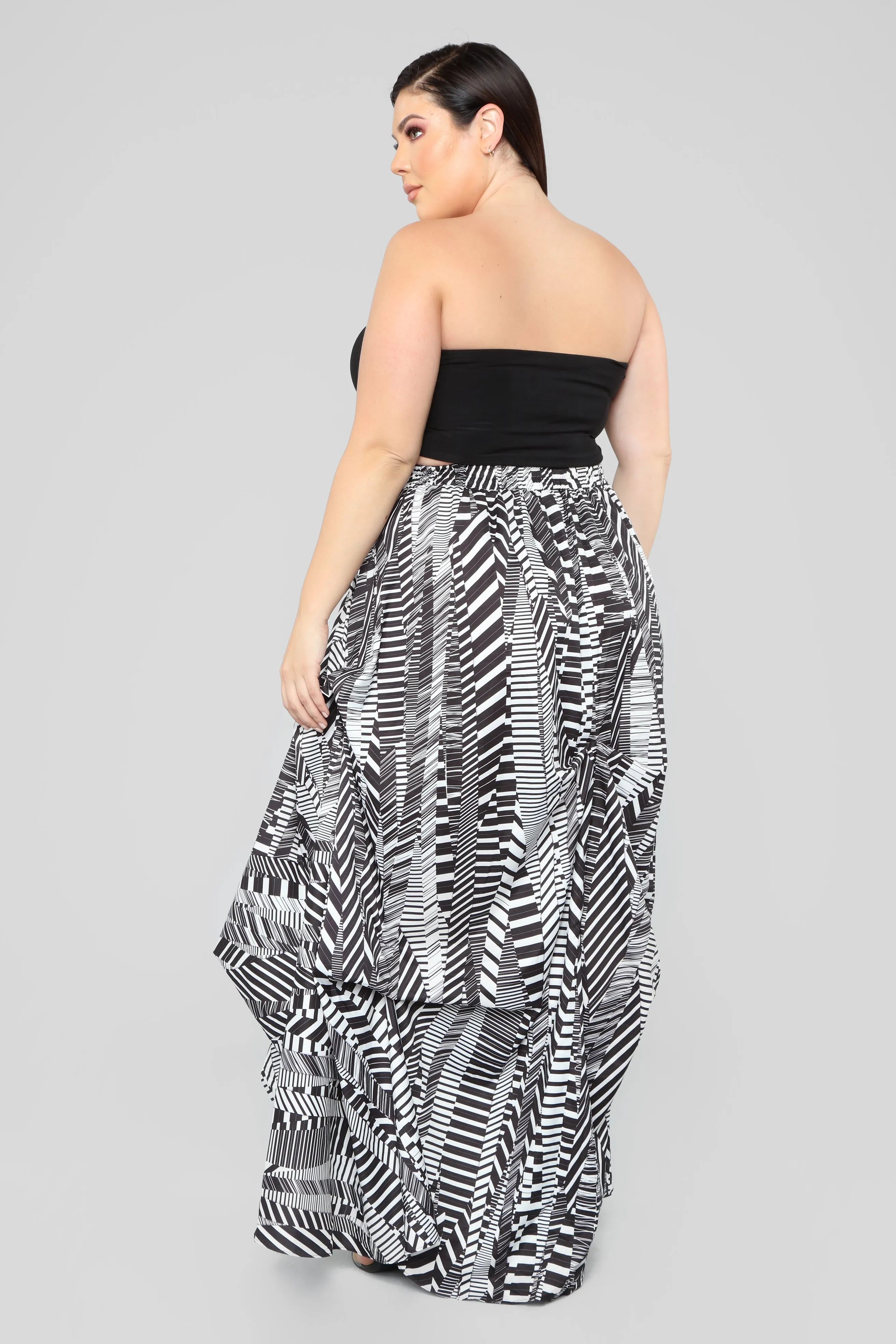 Alana Abstract Print Maxi Skirt - Black Pattern