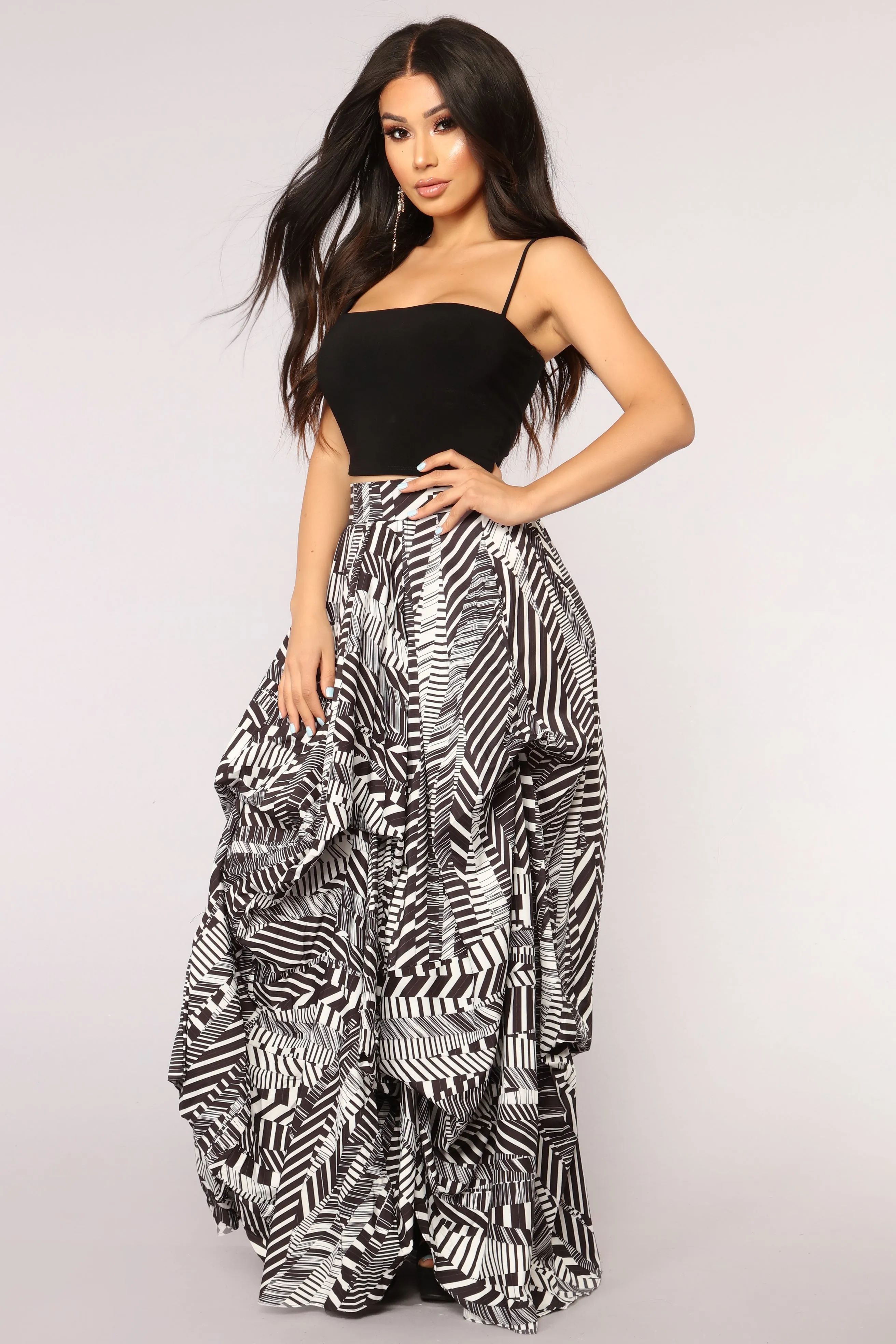 Alana Abstract Print Maxi Skirt - Black Pattern