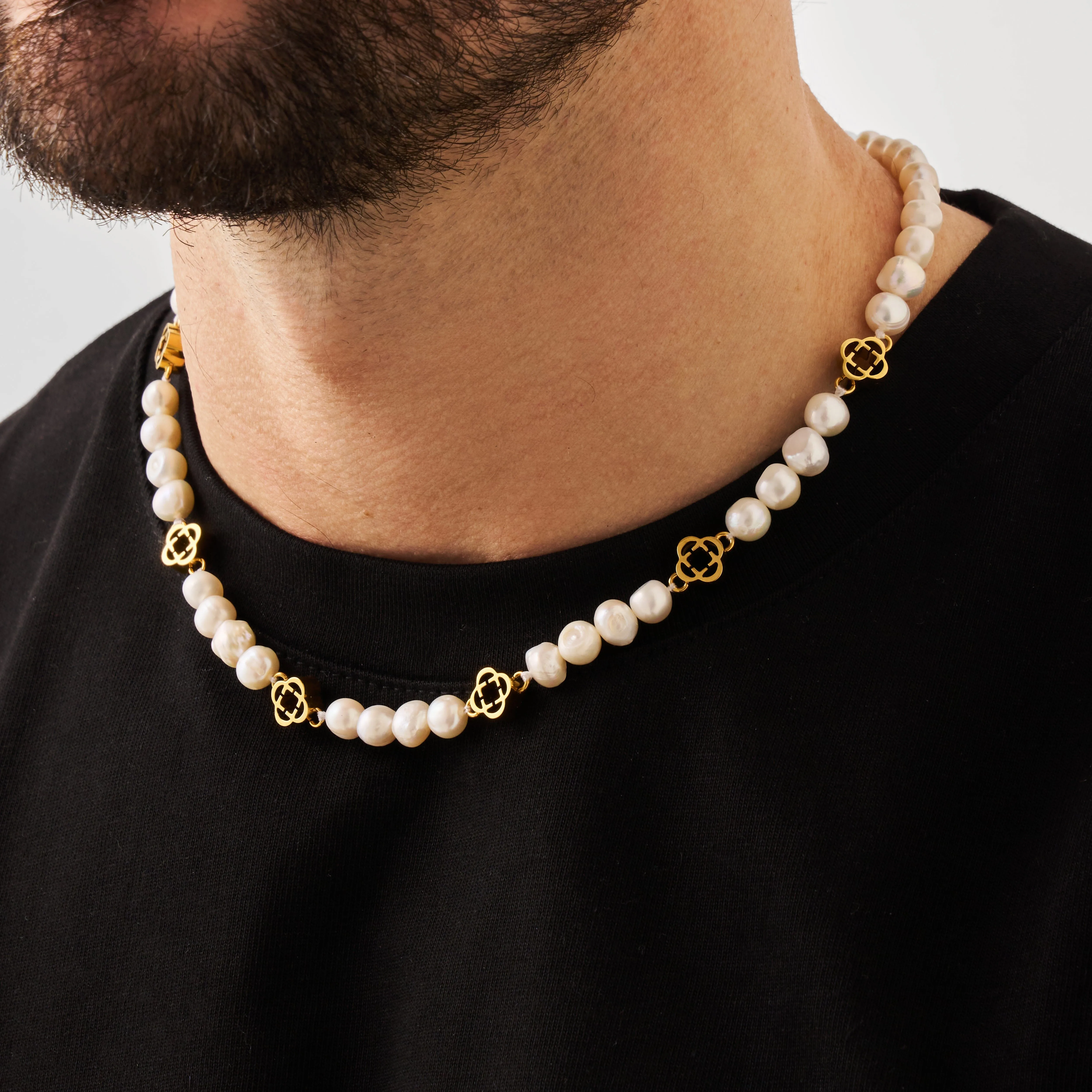 Clover Real Pearl Necklace (Gold)