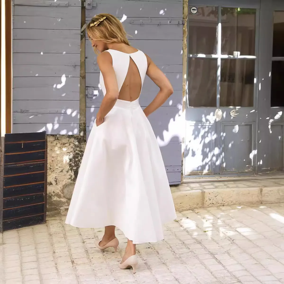DUNNMALL  White Medium Waist Slim Fit Temperament Commute Solid Color Dress  New Backless Dress Dress