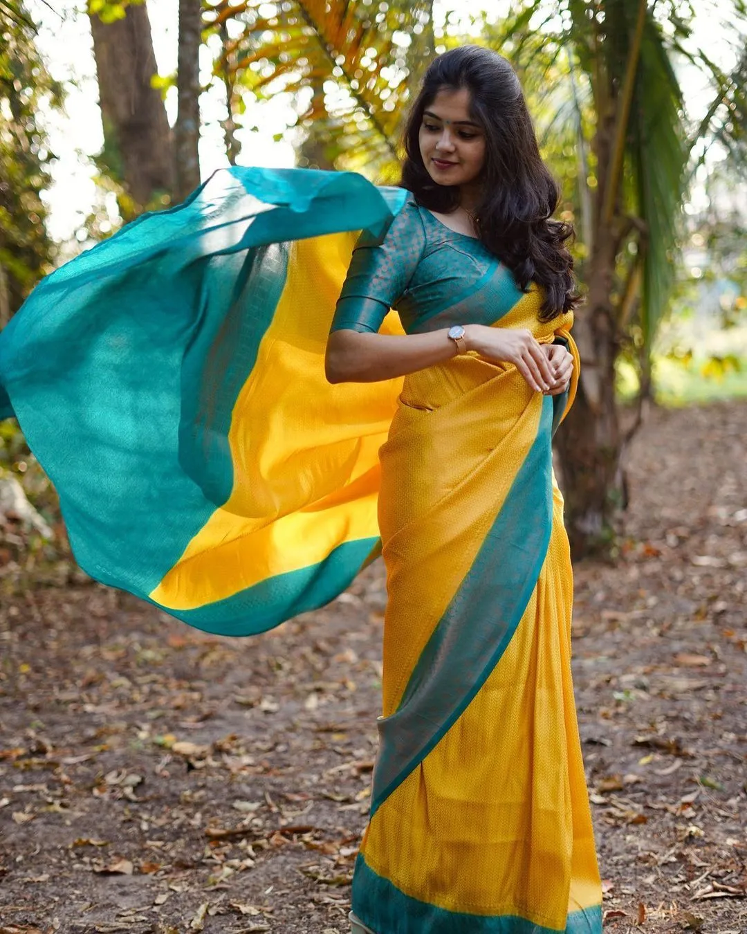 Inspiring Yellow Soft Silk Saree With Fairytale Blouse Piece