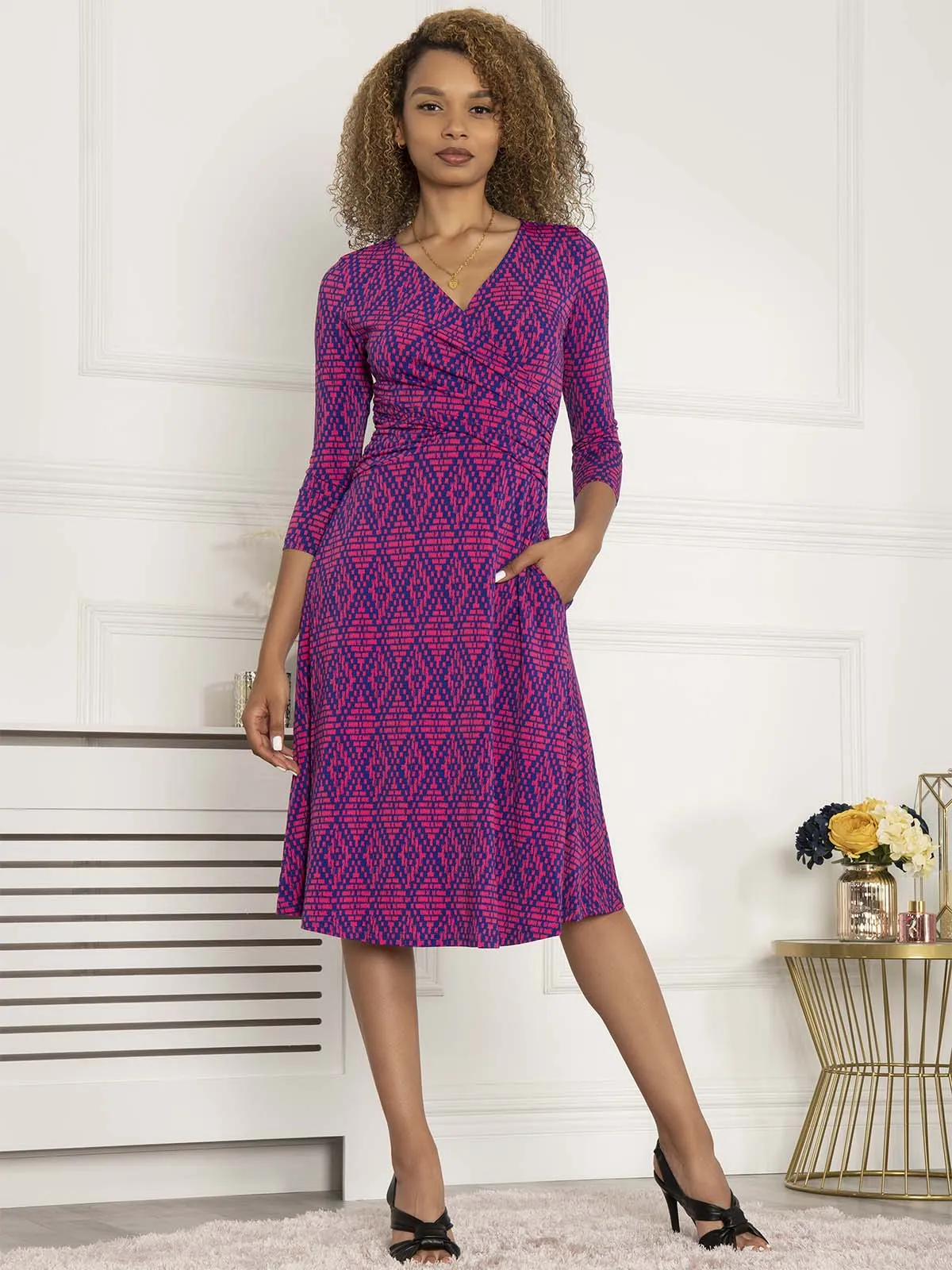 Jolie Moi Petra 3/4 Sleeve Ruched Dress, Geo Multi