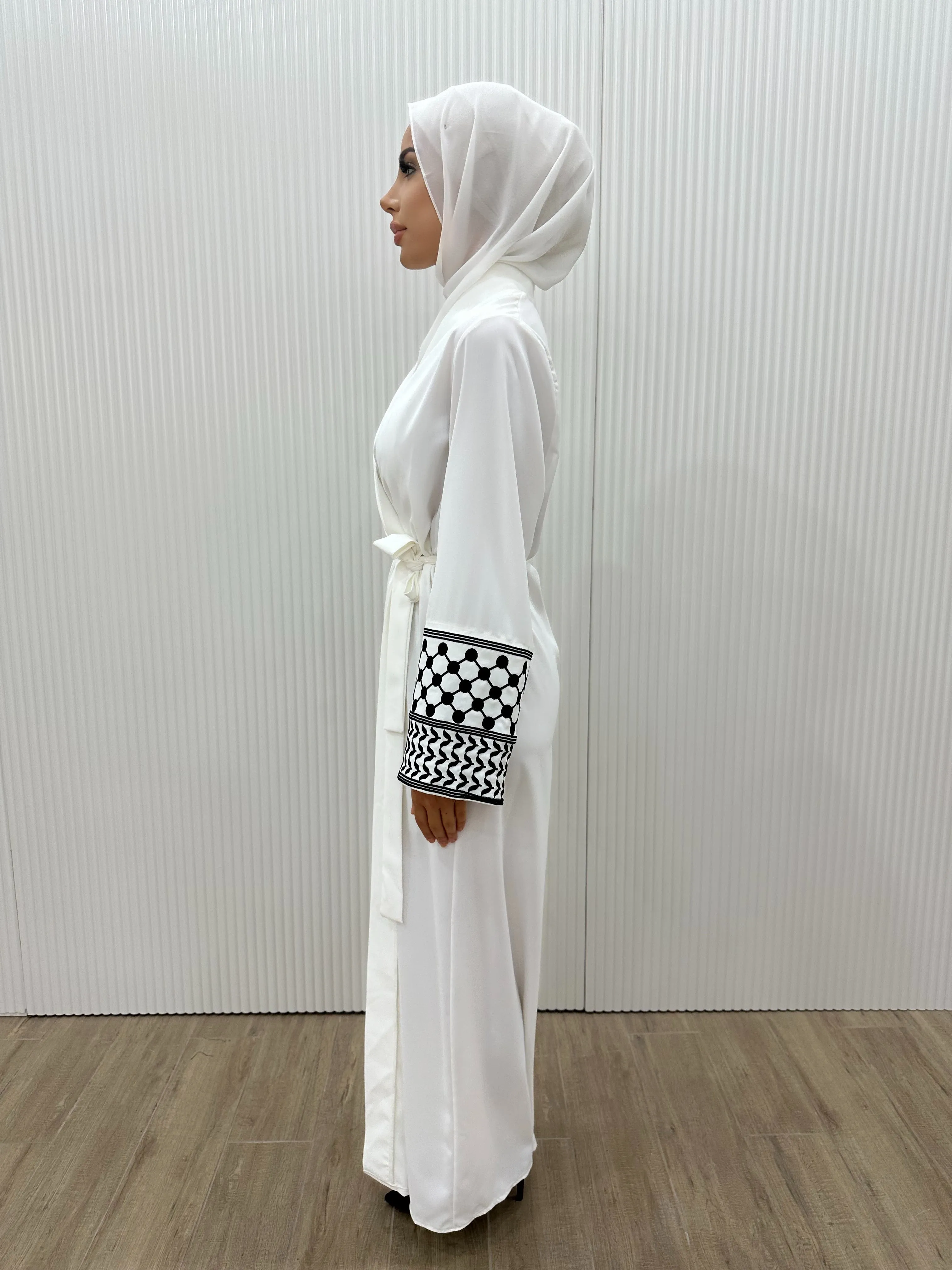 KEFFIYEH SLEEVE ABAYA
