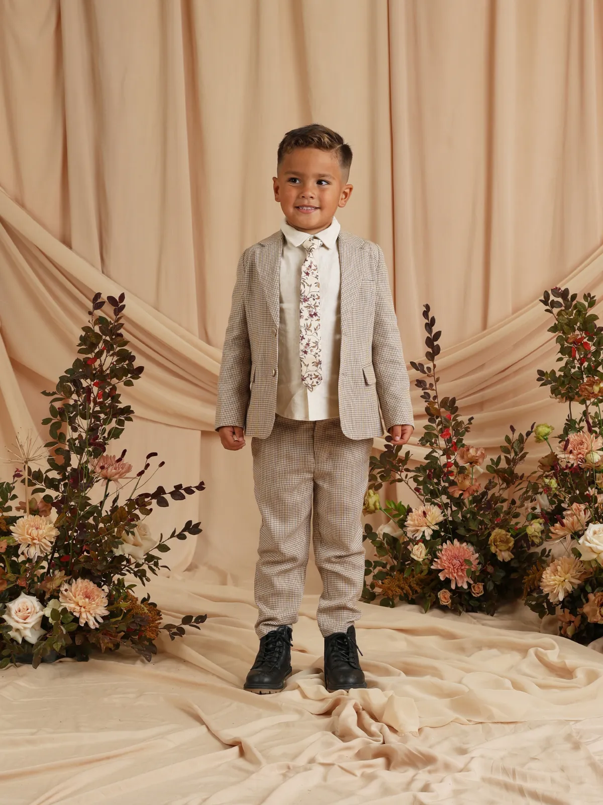 Sebastian Blazer, Golden Houndstooth