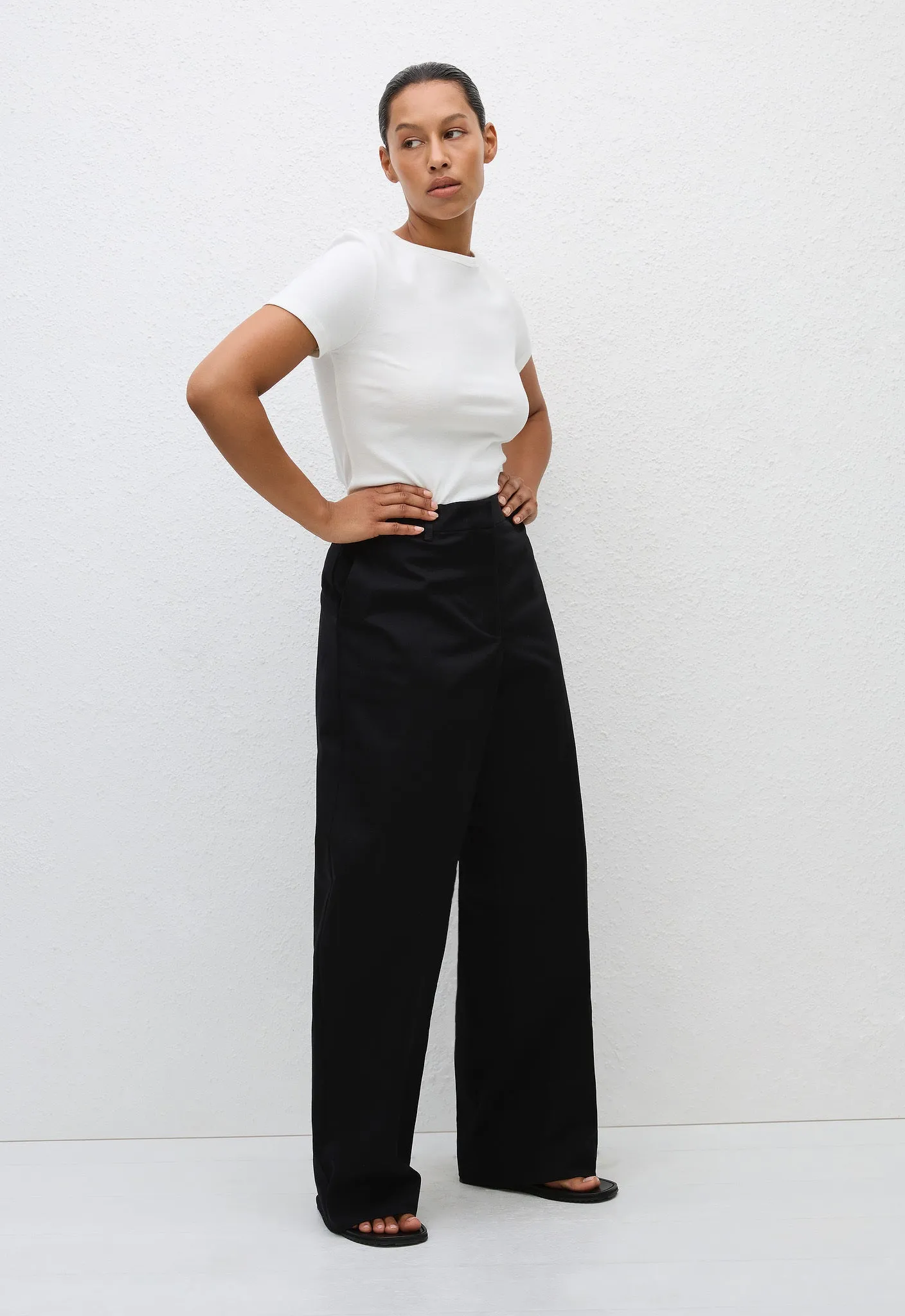 Straight Twill Trouser - Black