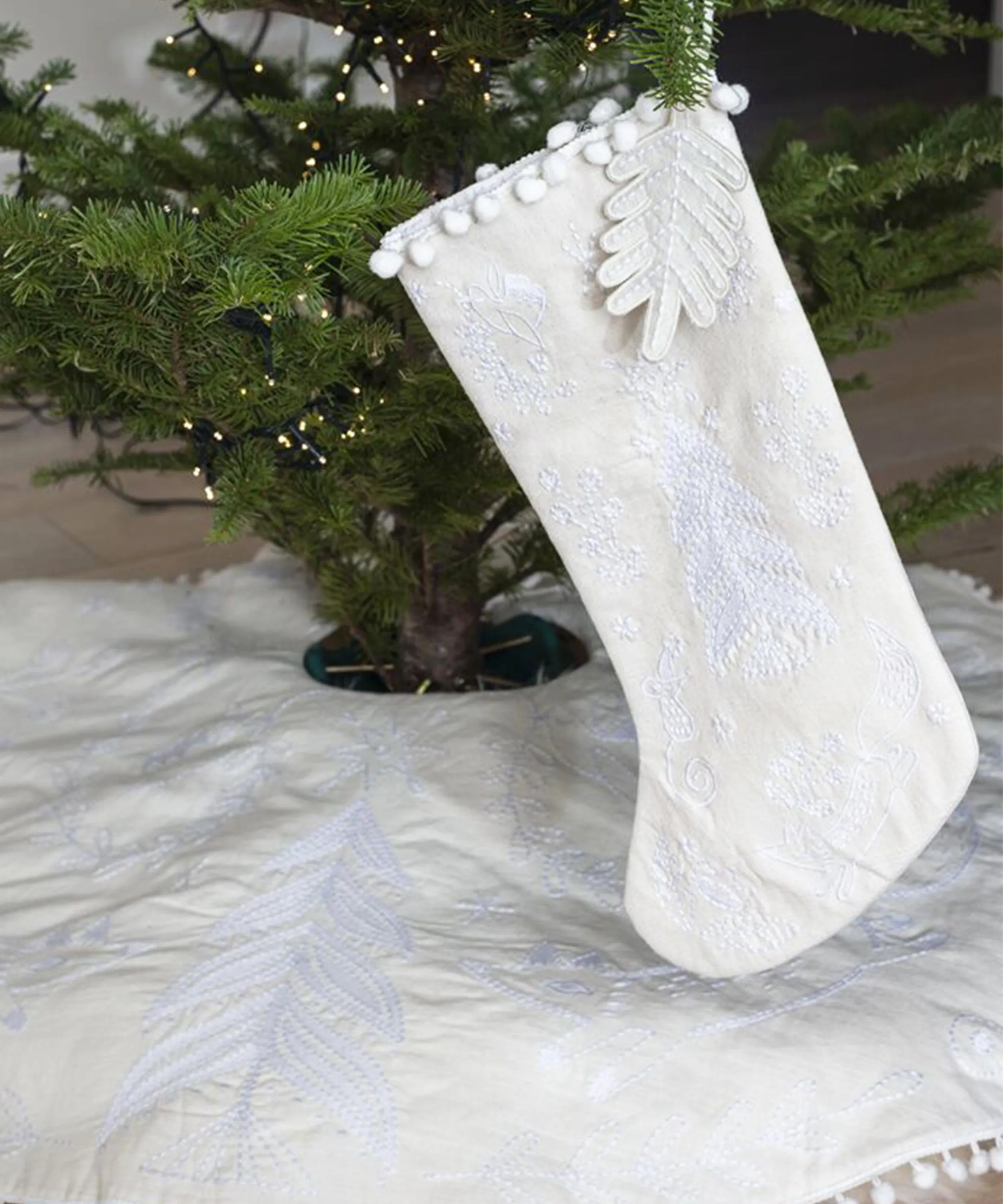 Swedish Christmas Tree Skirt 46"