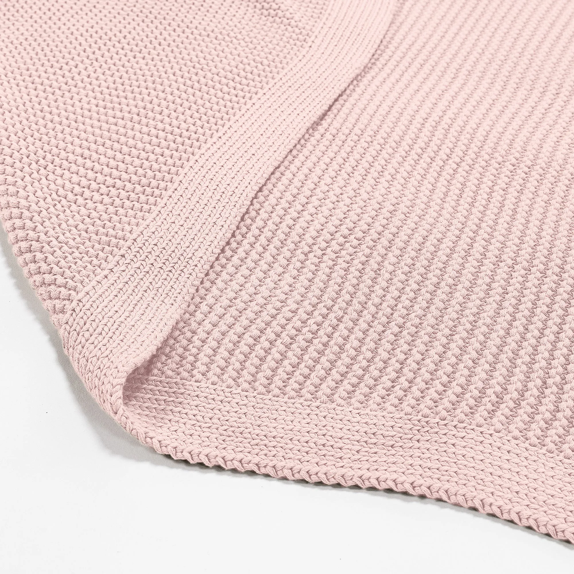 Throw / Blanket - Ellos Knitted Baby Pink
