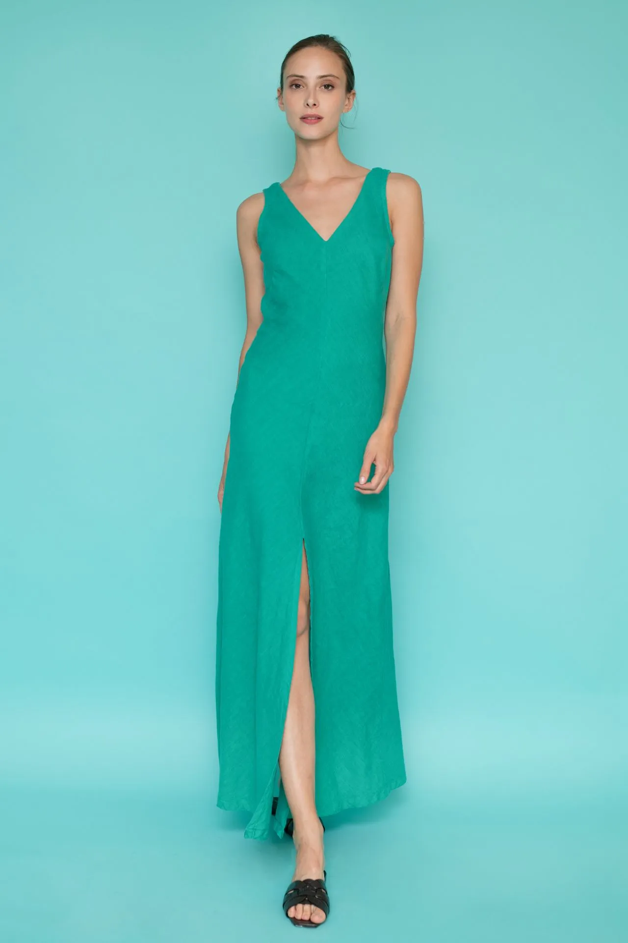 V-Neck Maxi Linen Dress